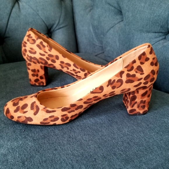 chinese laundry leopard heels